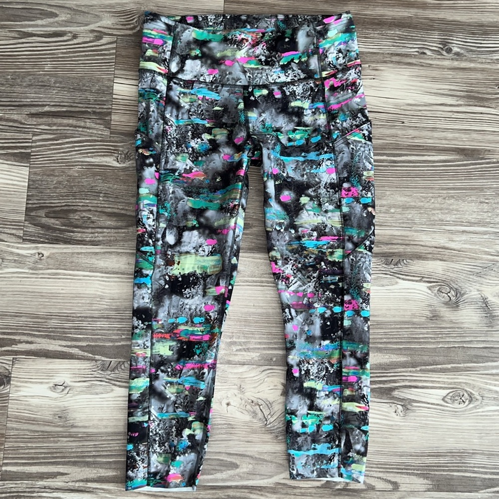 Lululemon Fast and Free High-Rise Crop 23"
Paint Drift Multi